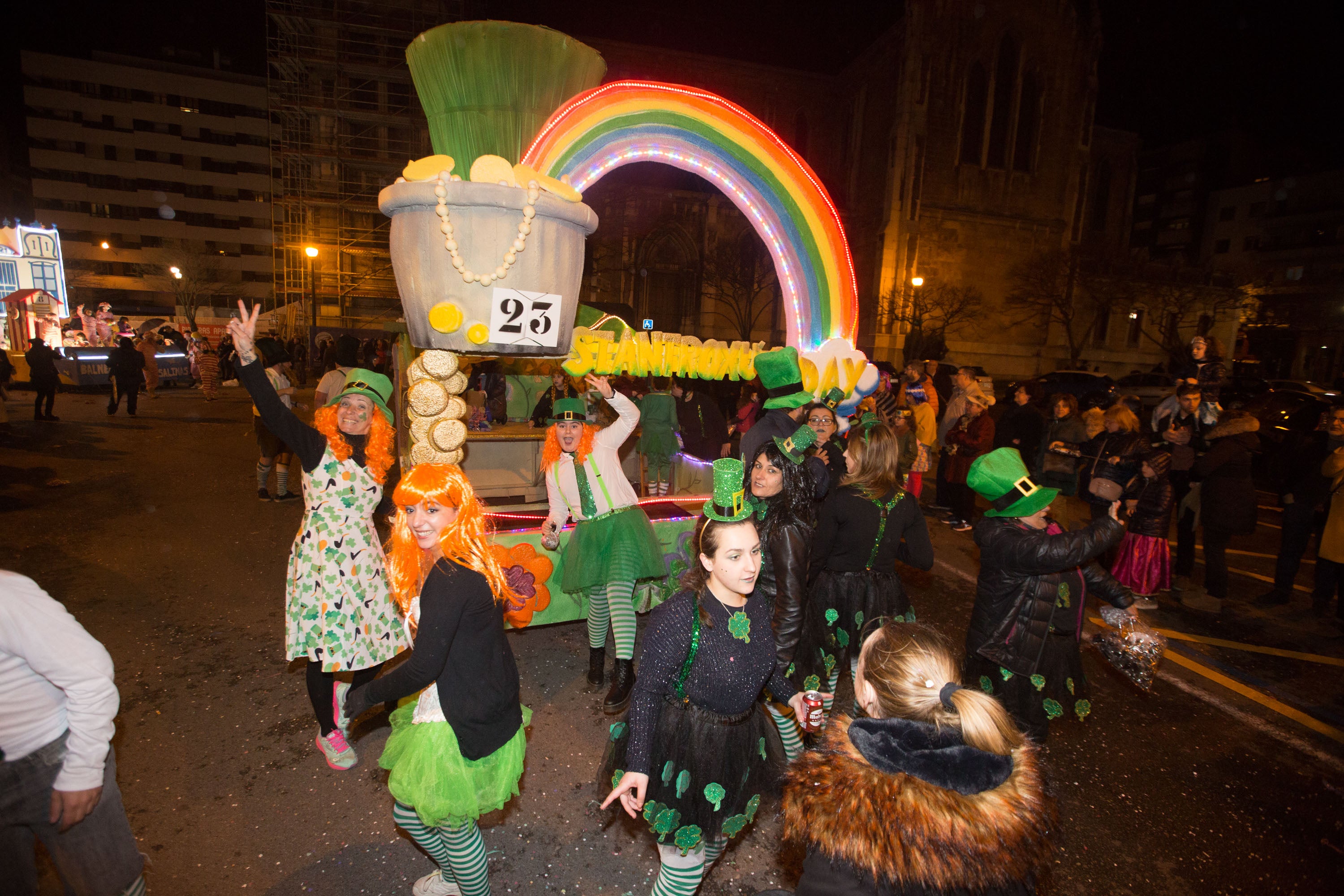 Fotos: Búscate en el Desfile de Antroxos