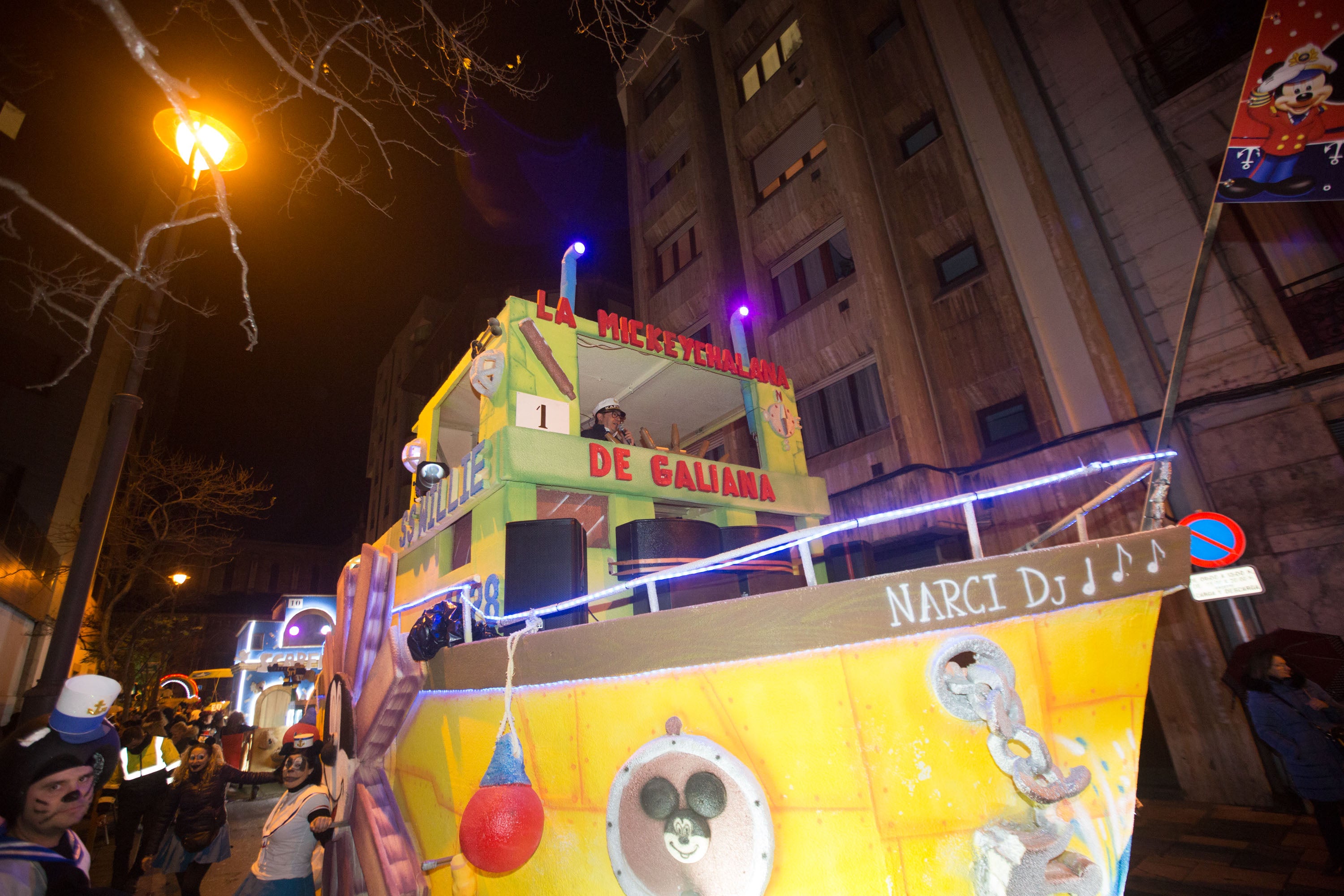 Fotos: Búscate en el Desfile de Antroxos