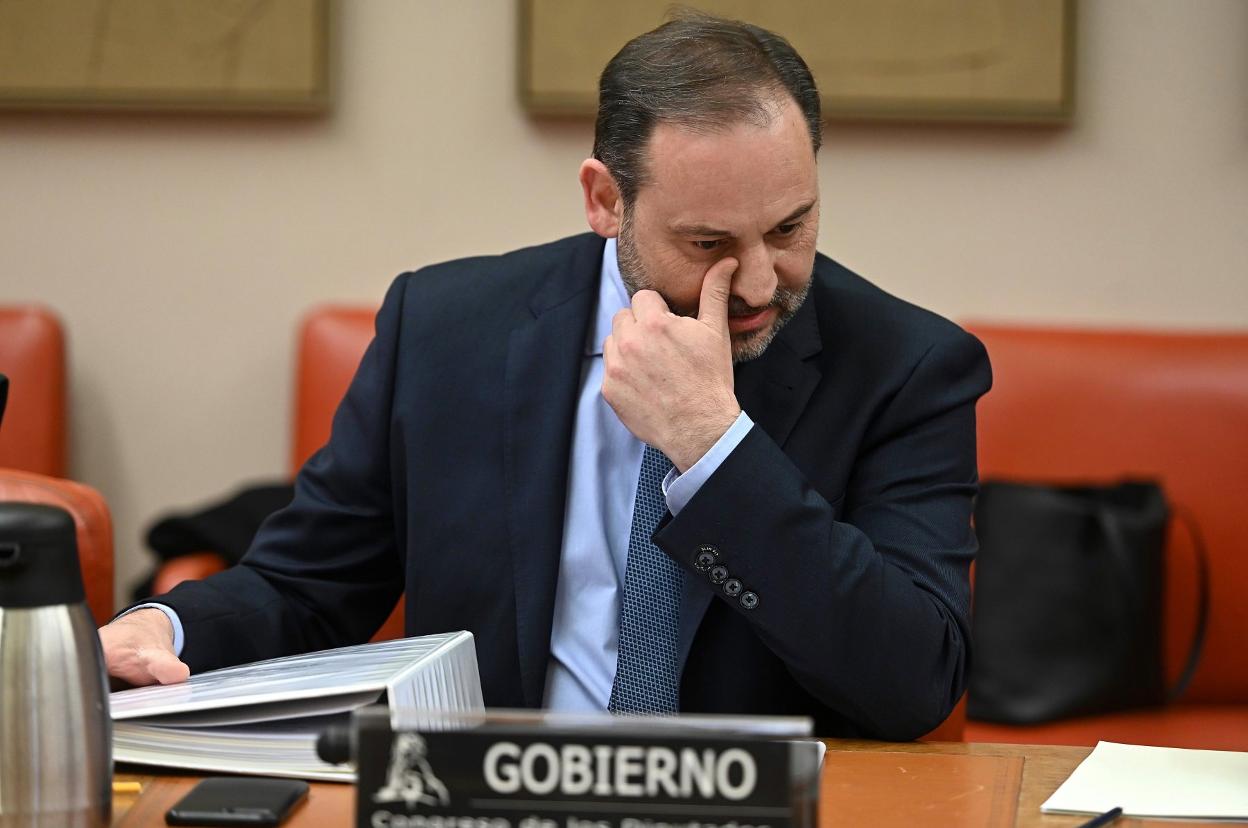 El ministro de Transportes, José Luis Ábalos, en el Congreso. 