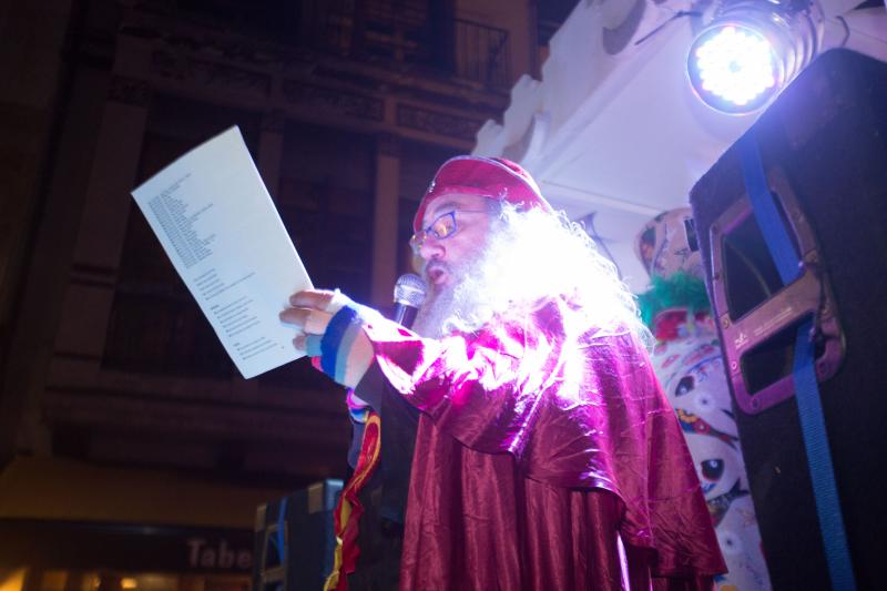 Fotos: El entroxu entierra a su sardina