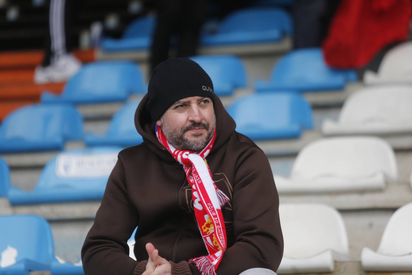 Fotos: ¿Estuviste en el Ponferradina – Sporting? ¡Búscate!