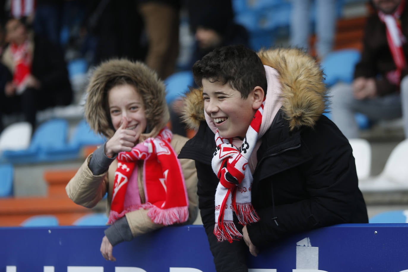 Fotos: ¿Estuviste en el Ponferradina – Sporting? ¡Búscate!