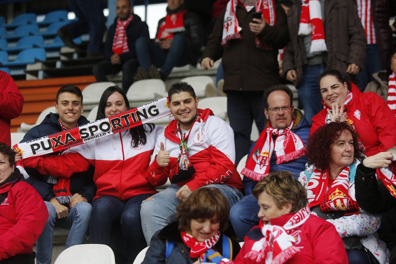 Fotos: ¿Estuviste en el Ponferradina – Sporting? ¡Búscate!