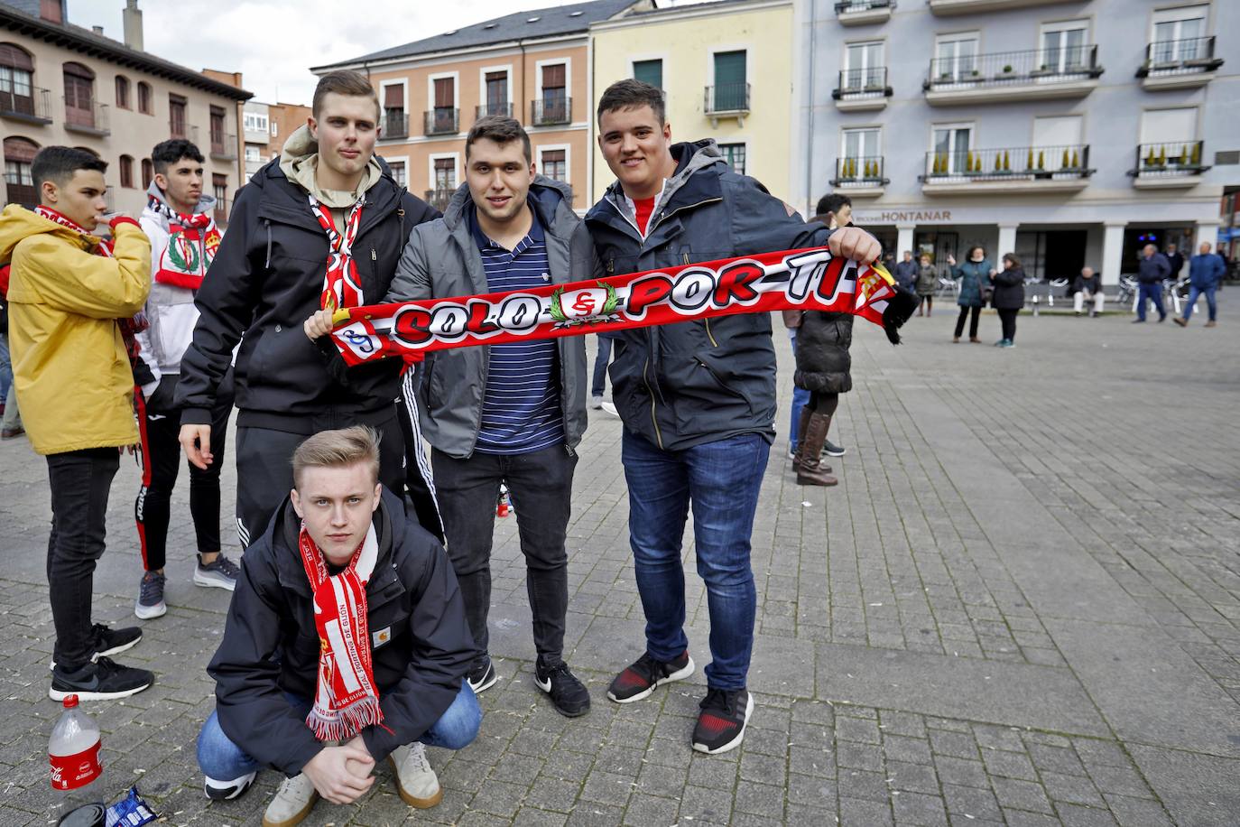 Fotos: ¿Estuviste en el Ponferradina – Sporting? ¡Búscate!