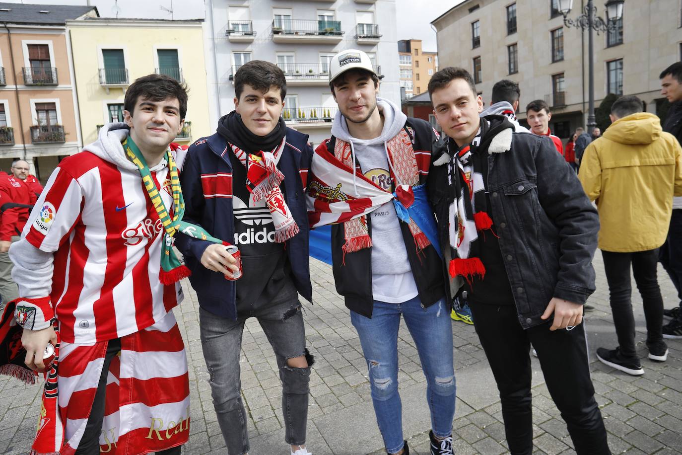 Fotos: ¿Estuviste en el Ponferradina – Sporting? ¡Búscate!