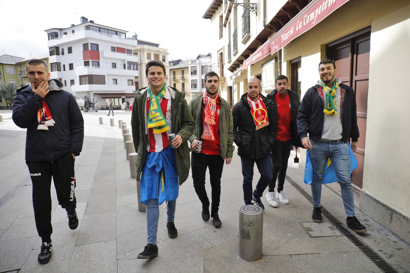 Fotos: ¿Estuviste en el Ponferradina – Sporting? ¡Búscate!