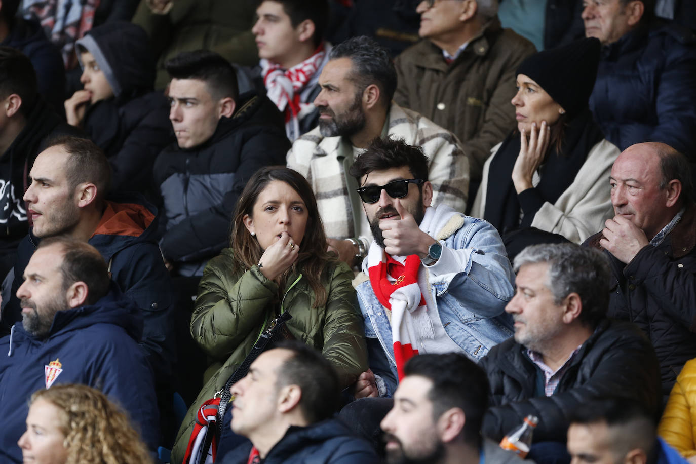 Fotos: ¿Estuviste en el Ponferradina – Sporting? ¡Búscate!