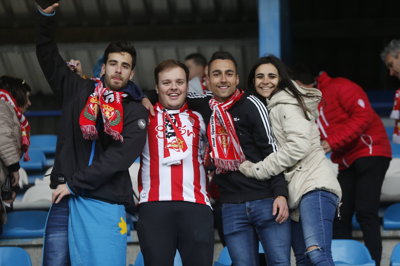 Fotos: ¿Estuviste en el Ponferradina – Sporting? ¡Búscate!