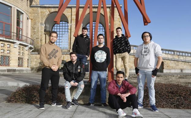 El equipo del ciclo formativo de grado medio de instalaciones frigoríficas y de climatización. 