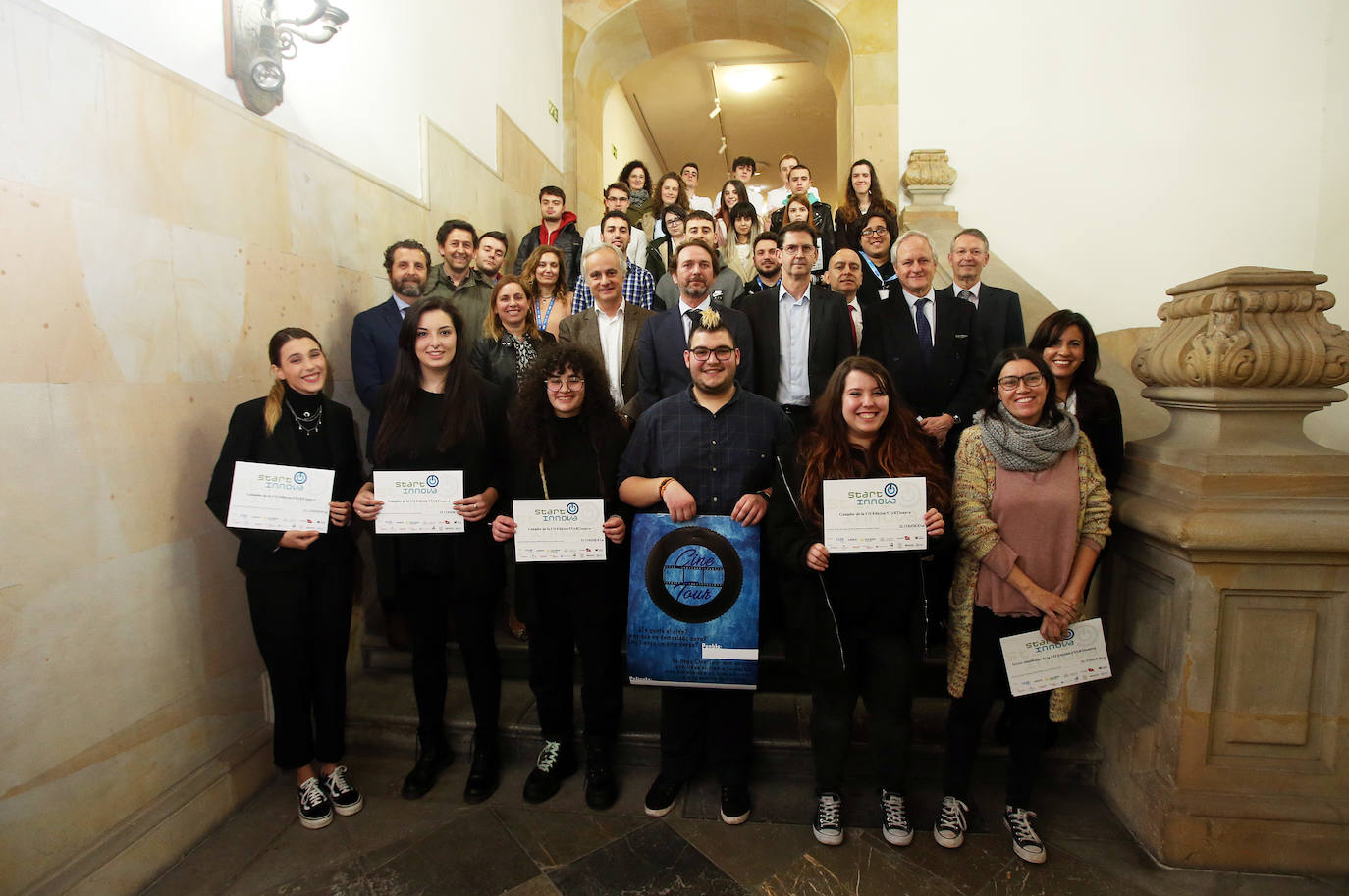 Lograron sendas victorias con un proyecto de esferificación de bebidas y una iniciativa para llevar el cine al mundo rural