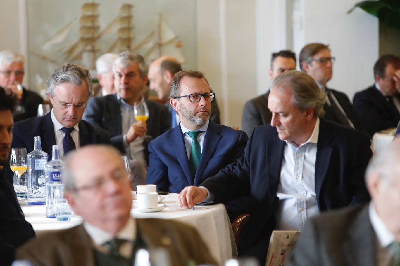 El presidente de la Confederación Española de Organizaciones Empresariales (CEOE) participa en la jornada 'Retos y oportunidades de las empresas ante el nuevo ciclo', organizada por EL COMERCIO y Liberbank