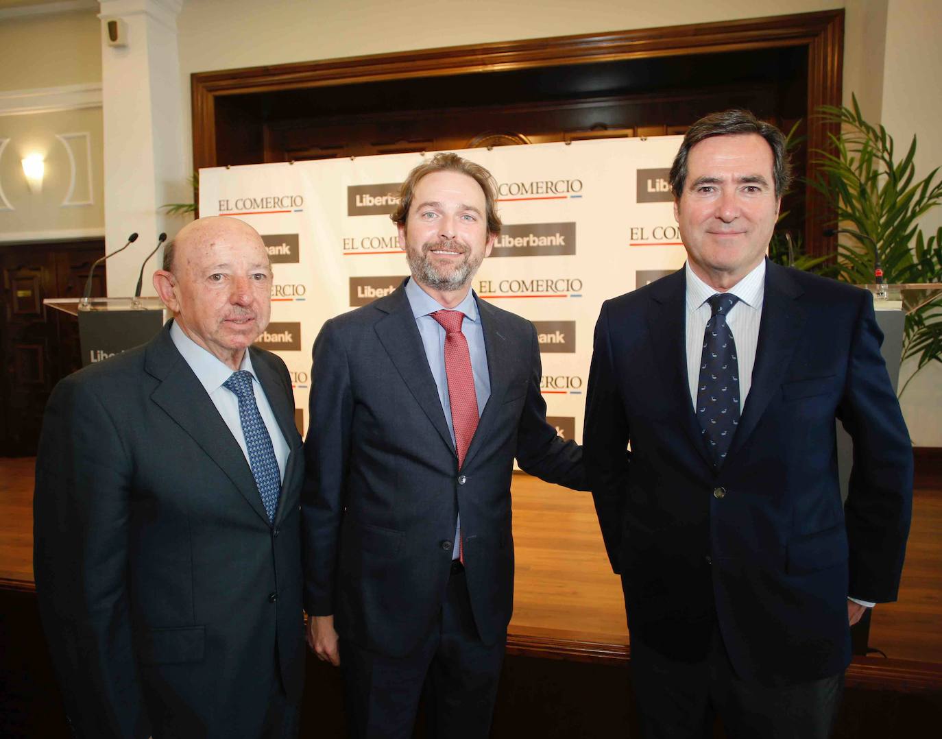 El presidente de la Confederación Española de Organizaciones Empresariales (CEOE) participa en la jornada 'Retos y oportunidades de las empresas ante el nuevo ciclo', organizada por EL COMERCIO y Liberbank
