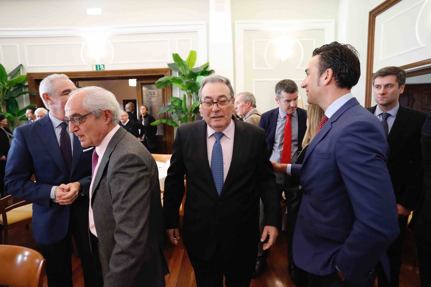 El presidente de la Confederación Española de Organizaciones Empresariales (CEOE) participa en la jornada 'Retos y oportunidades de las empresas ante el nuevo ciclo', organizada por EL COMERCIO y Liberbank