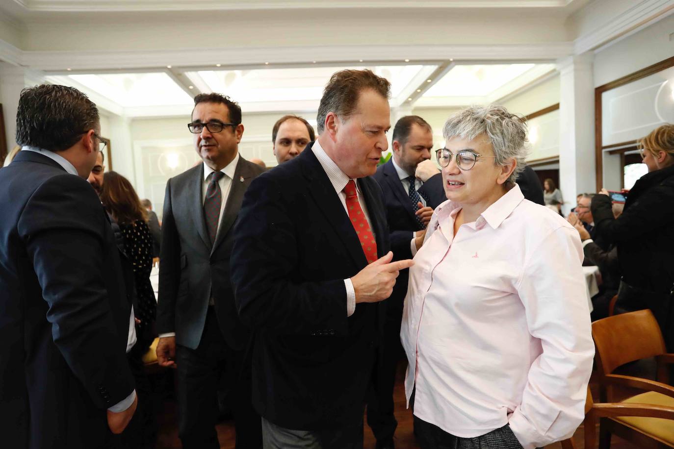 El presidente de la Confederación Española de Organizaciones Empresariales (CEOE) participa en la jornada 'Retos y oportunidades de las empresas ante el nuevo ciclo', organizada por EL COMERCIO y Liberbank