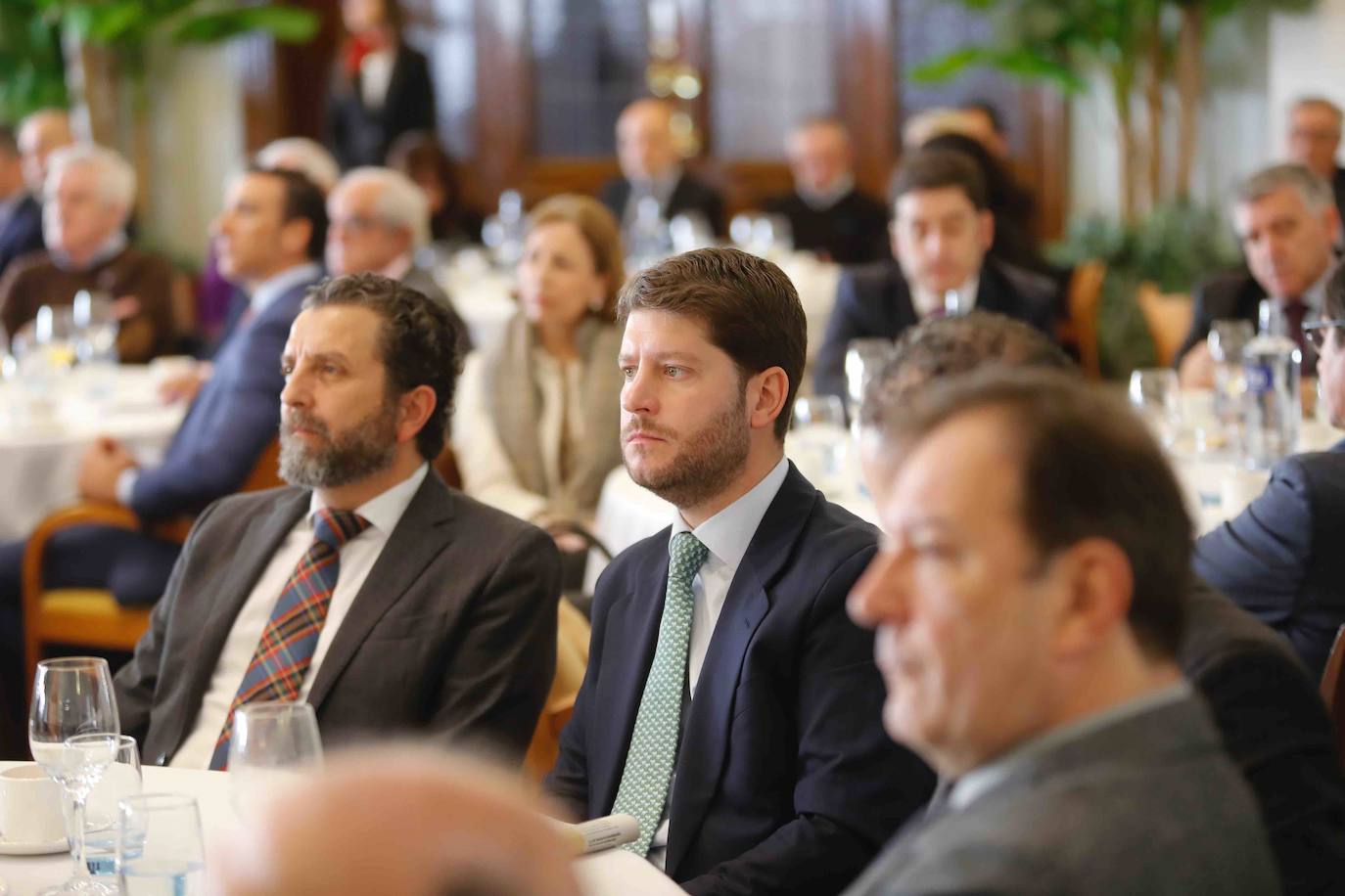 El presidente de la Confederación Española de Organizaciones Empresariales (CEOE) participa en la jornada 'Retos y oportunidades de las empresas ante el nuevo ciclo', organizada por EL COMERCIO y Liberbank