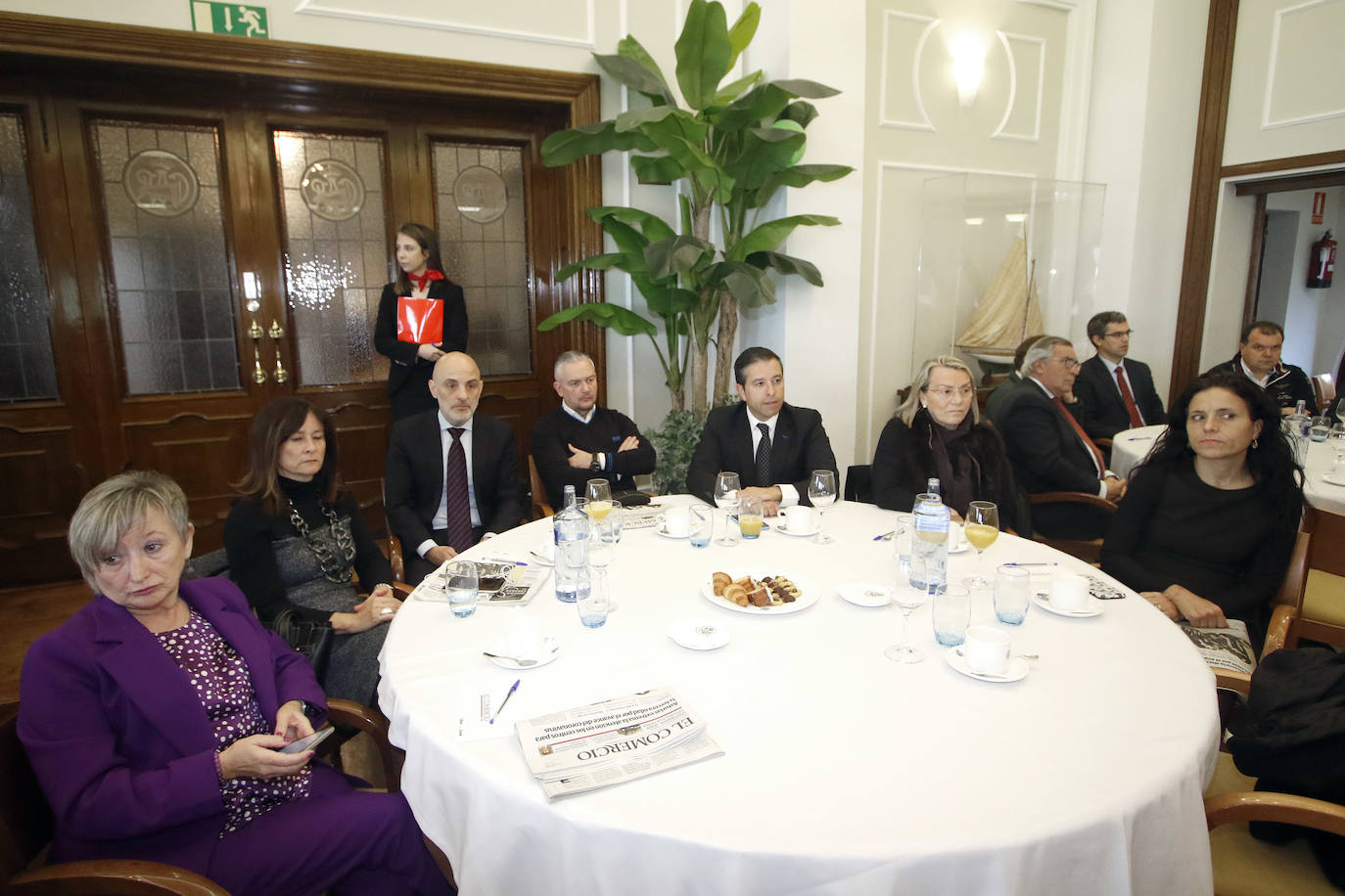 El presidente de la Confederación Española de Organizaciones Empresariales (CEOE) participa en la jornada 'Retos y oportunidades de las empresas ante el nuevo ciclo', organizada por EL COMERCIO y Liberbank