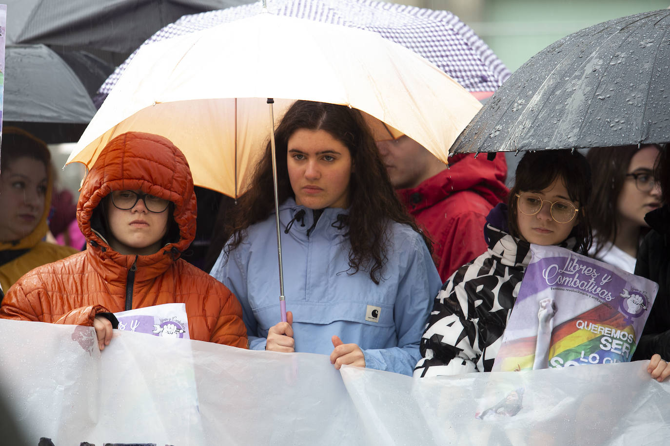 Alumnos de institutos y universidades de la región exigen en las calles el cese de la violencia machista que ya se ha cobrado la vida de 22 mujeres en lo que va de año