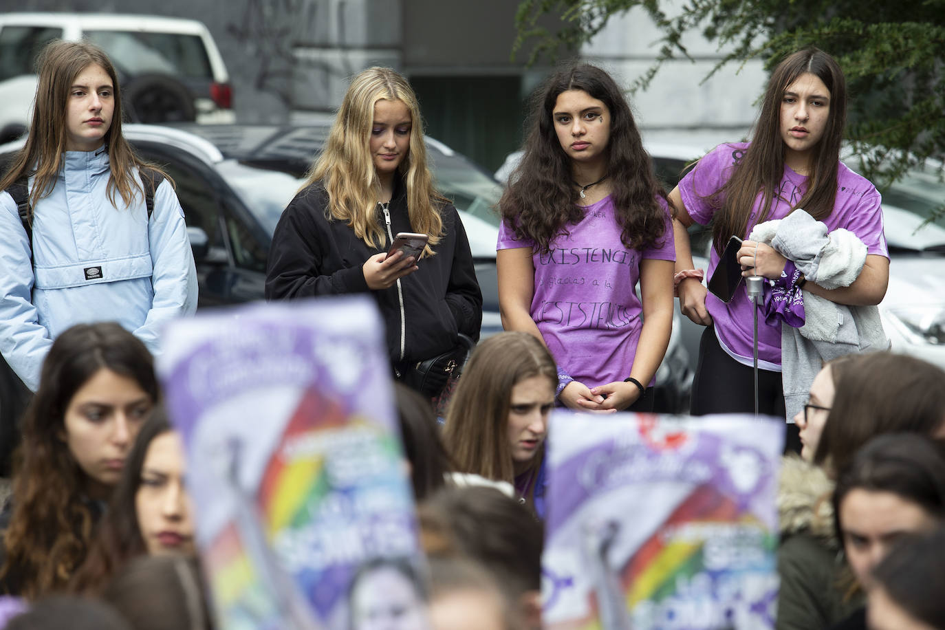 Alumnos de institutos y universidades de la región exigen en las calles el cese de la violencia machista que ya se ha cobrado la vida de 22 mujeres en lo que va de año
