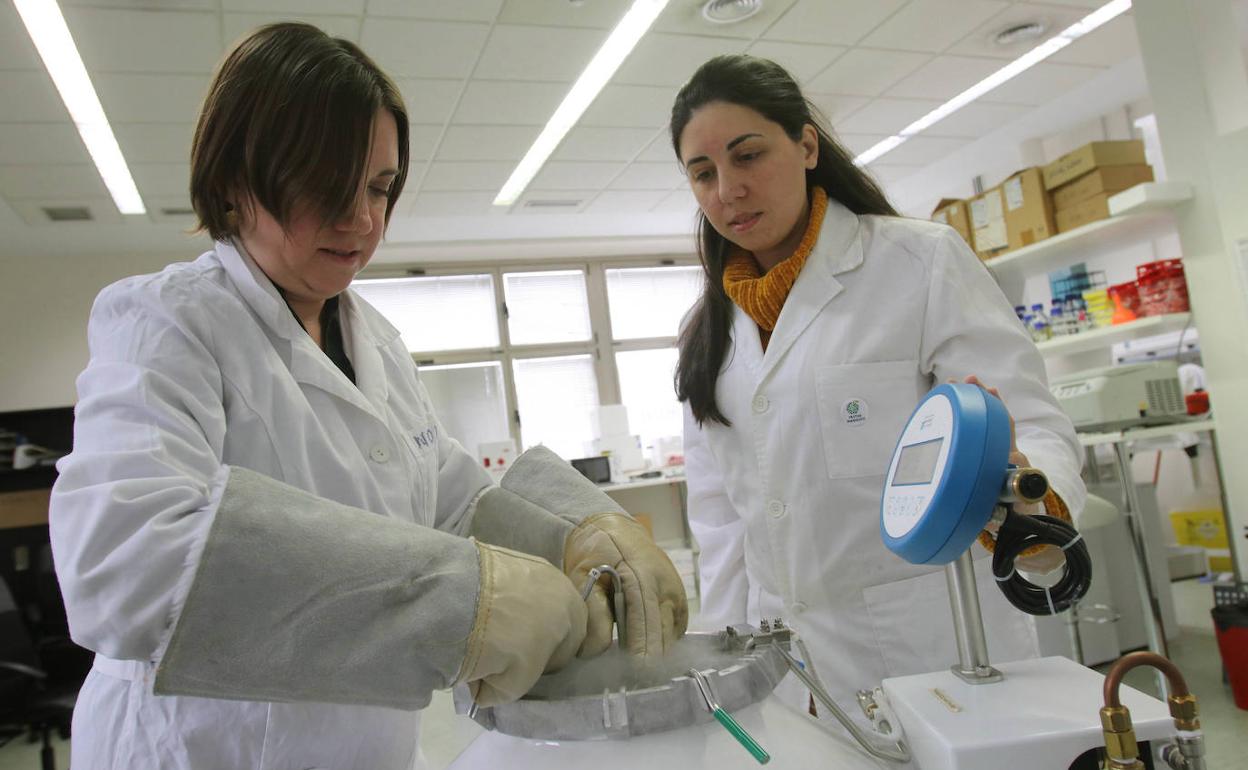 Noelia Martínez y Lucía Guadamuro.