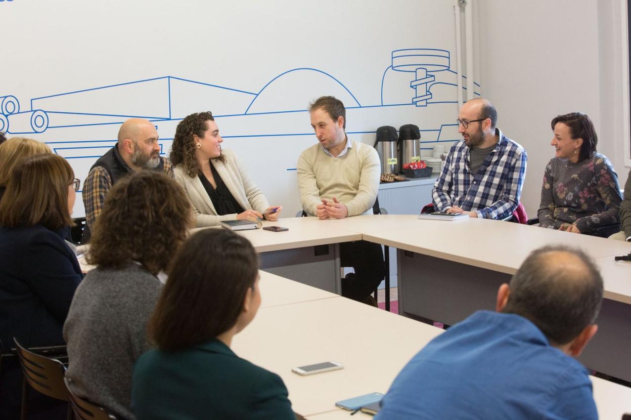 Las empresas se reunieron ayer para hacer balance del programa. 