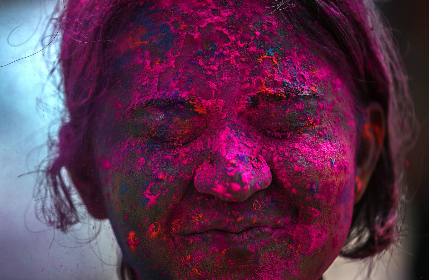 La ciudad india cumplió con el tradicional festival de color que se celebra cada primavera. Esta cita, también muy popular en Nepal, es conocida igualmente como la fiesta del amor o de los colores y, aunque se trata de una fiesta muy antigua en la cultura india, se ha extendido por otros puntos de Europa y América. 