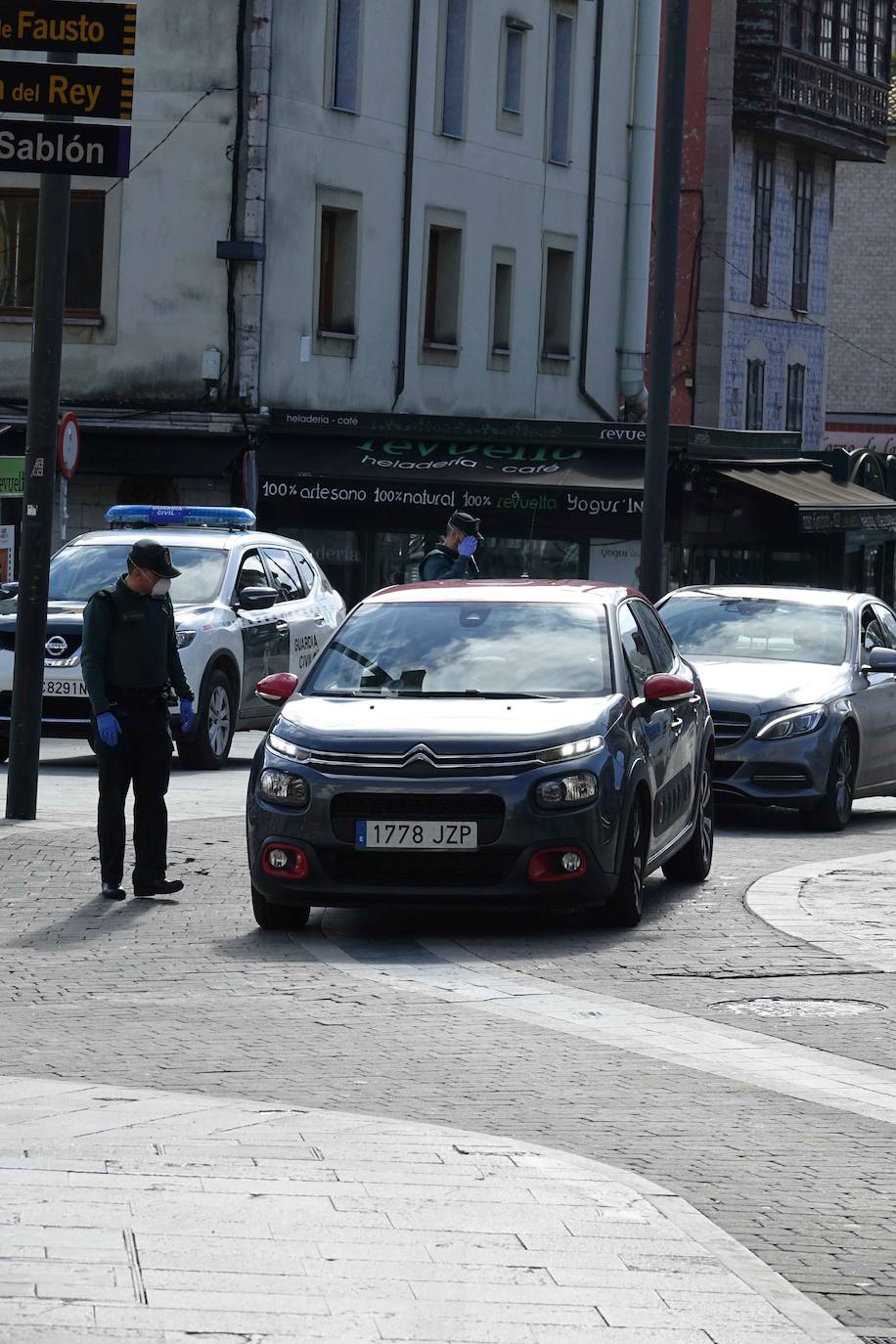 Apenas ciudadanos es la tónica general en las calles y carreteras asturianas