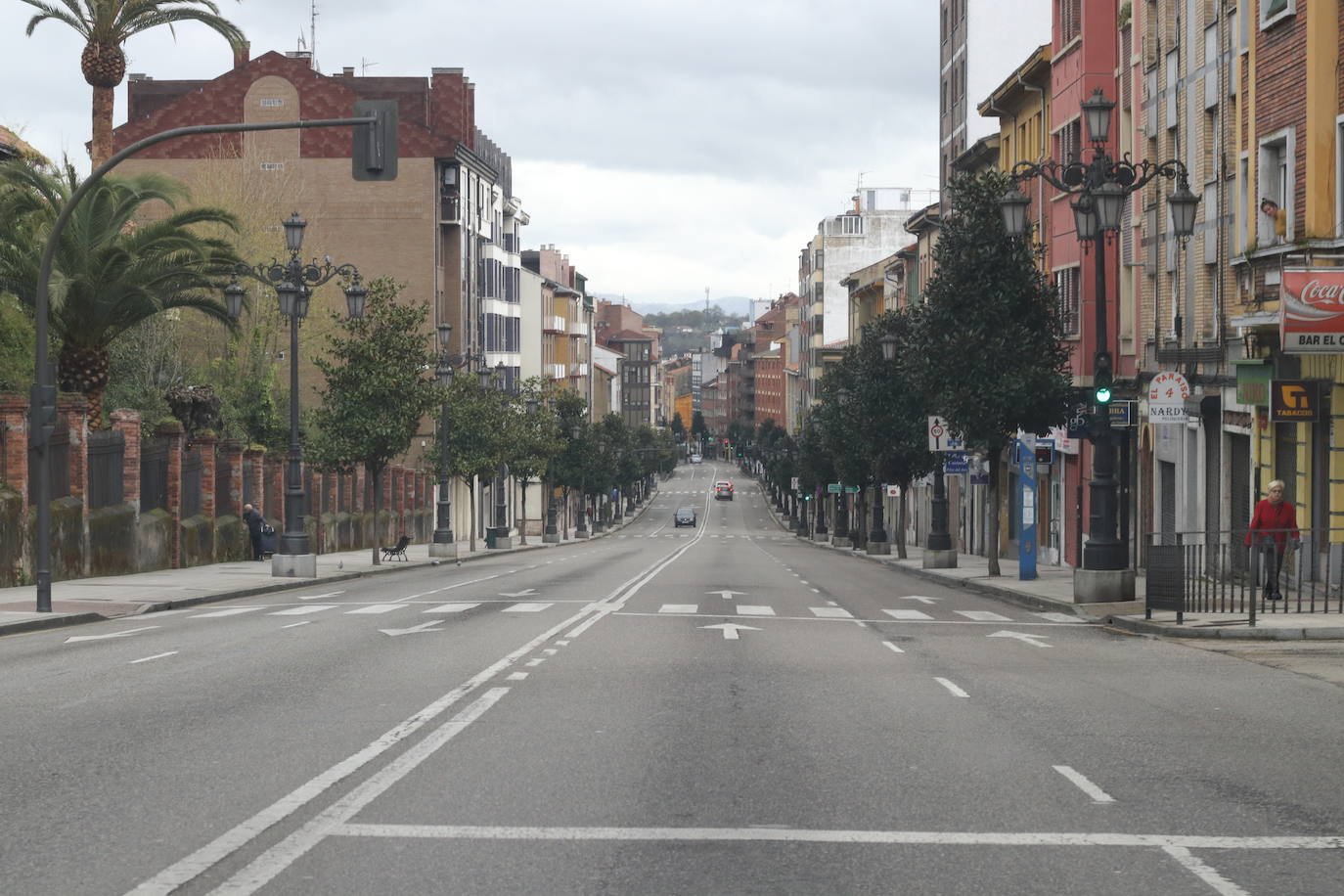 Apenas ciudadanos es la tónica general en las calles y carreteras asturianas