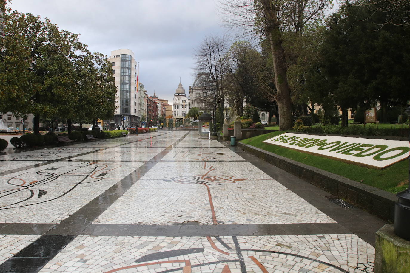 Apenas ciudadanos es la tónica general en las calles y carreteras asturianas