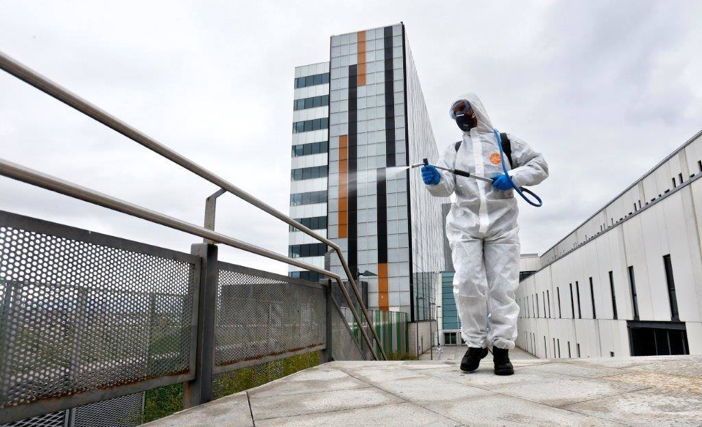 Los integrantes de la UME tendrán como una de las labores fundamentales la limpieza de edificios y zonas de uso público como estasciones de tren o autobús