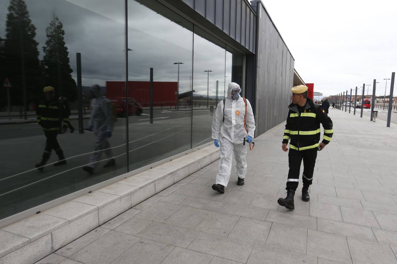Los integrantes de la UME tendrán como una de las labores fundamentales la limpieza de edificios y zonas de uso público como estasciones de tren o autobús