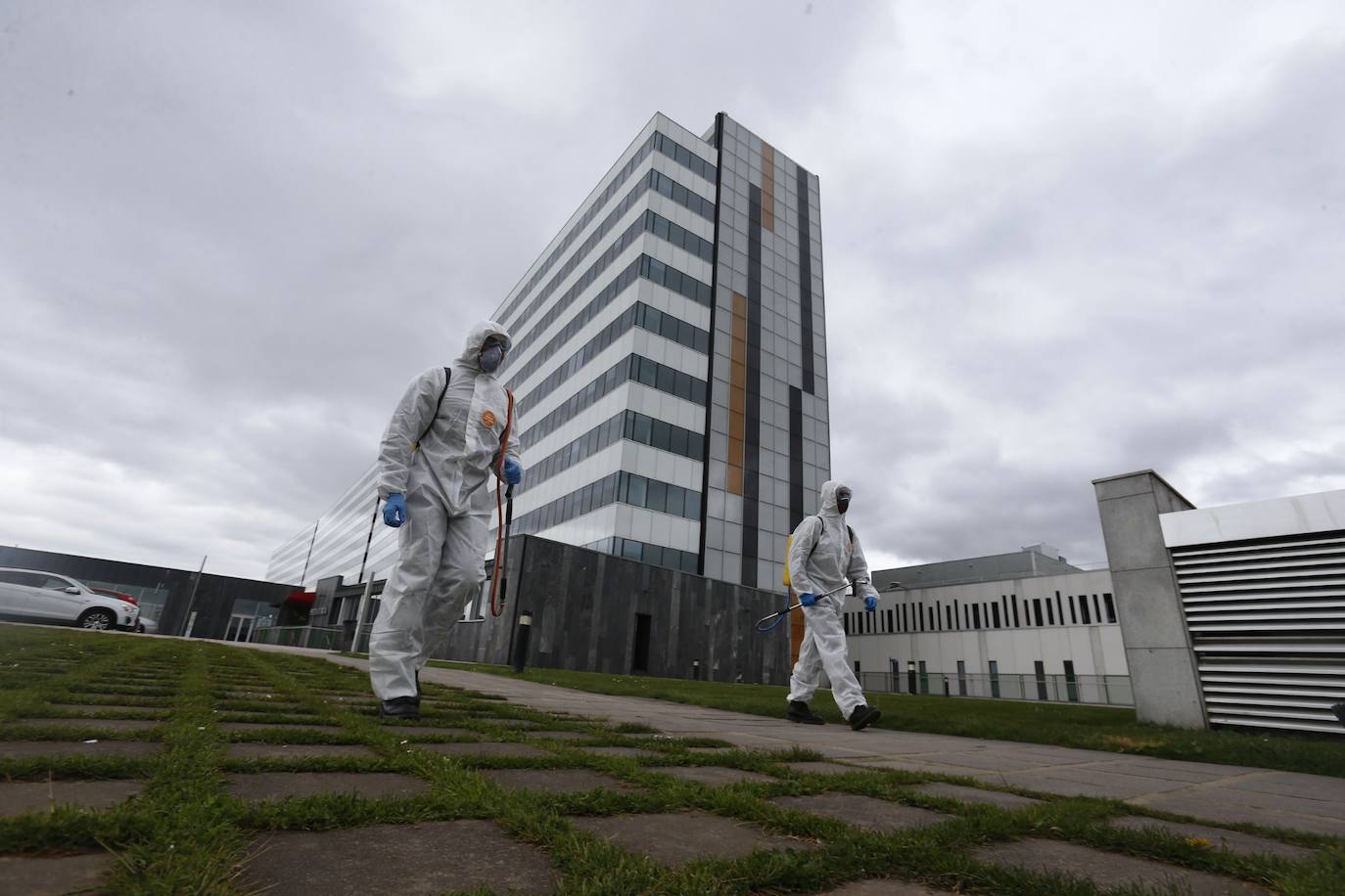 Los integrantes de la UME tendrán como una de las labores fundamentales la limpieza de edificios y zonas de uso público como estasciones de tren o autobús