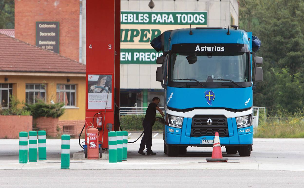 Coronavirus | Flexibilidad en los tiempos de conducción y descanso de los transportistas para «garantizar el abastecimiento»