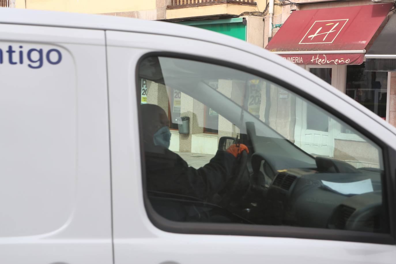 Los asturianos siguen viviendo bajo las restricciones que impone el Estado de Alarma por el coronavirus 