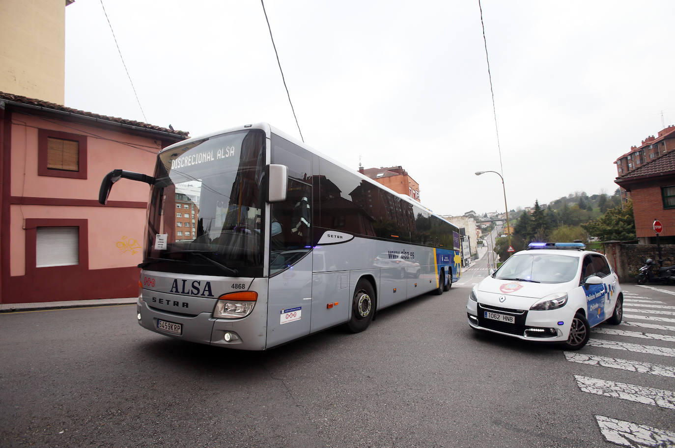 En el dispositivo han colaborado efectivos de Protección Civil ayudando a una patrulla de la Policía Local