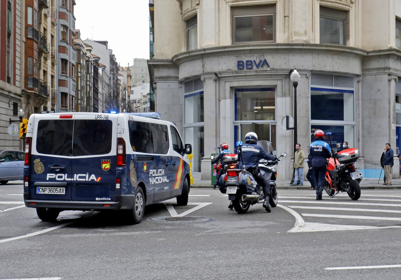 Las limitaciones en los desplazamientos durante el estado de alarma por el coronavirus son claras: solo se permite romper el confinamiento en las casas si hay una razón justificada