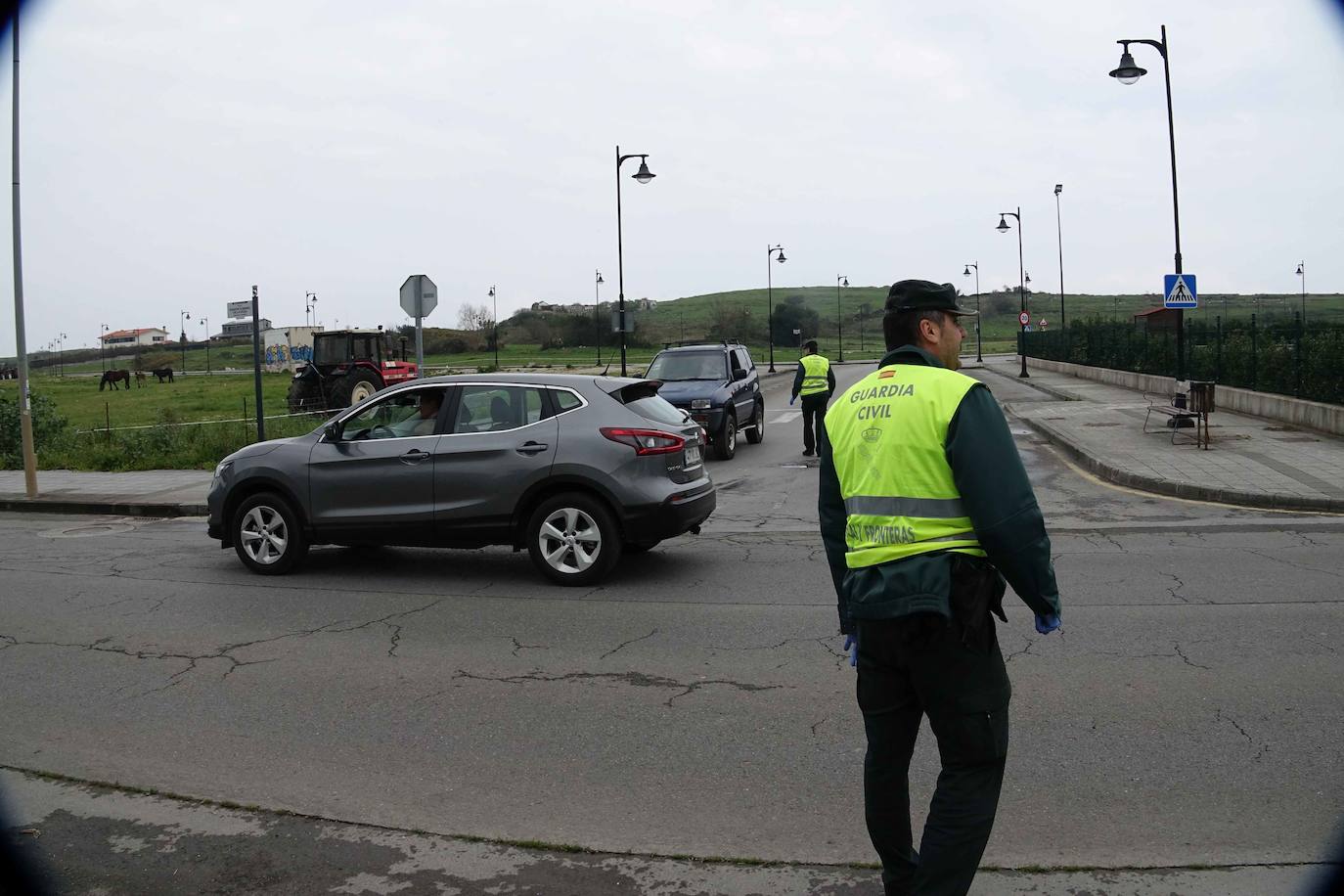 Las limitaciones en los desplazamientos durante el estado de alarma por el coronavirus son claras: solo se permite romper el confinamiento en las casas si hay una razón justificada