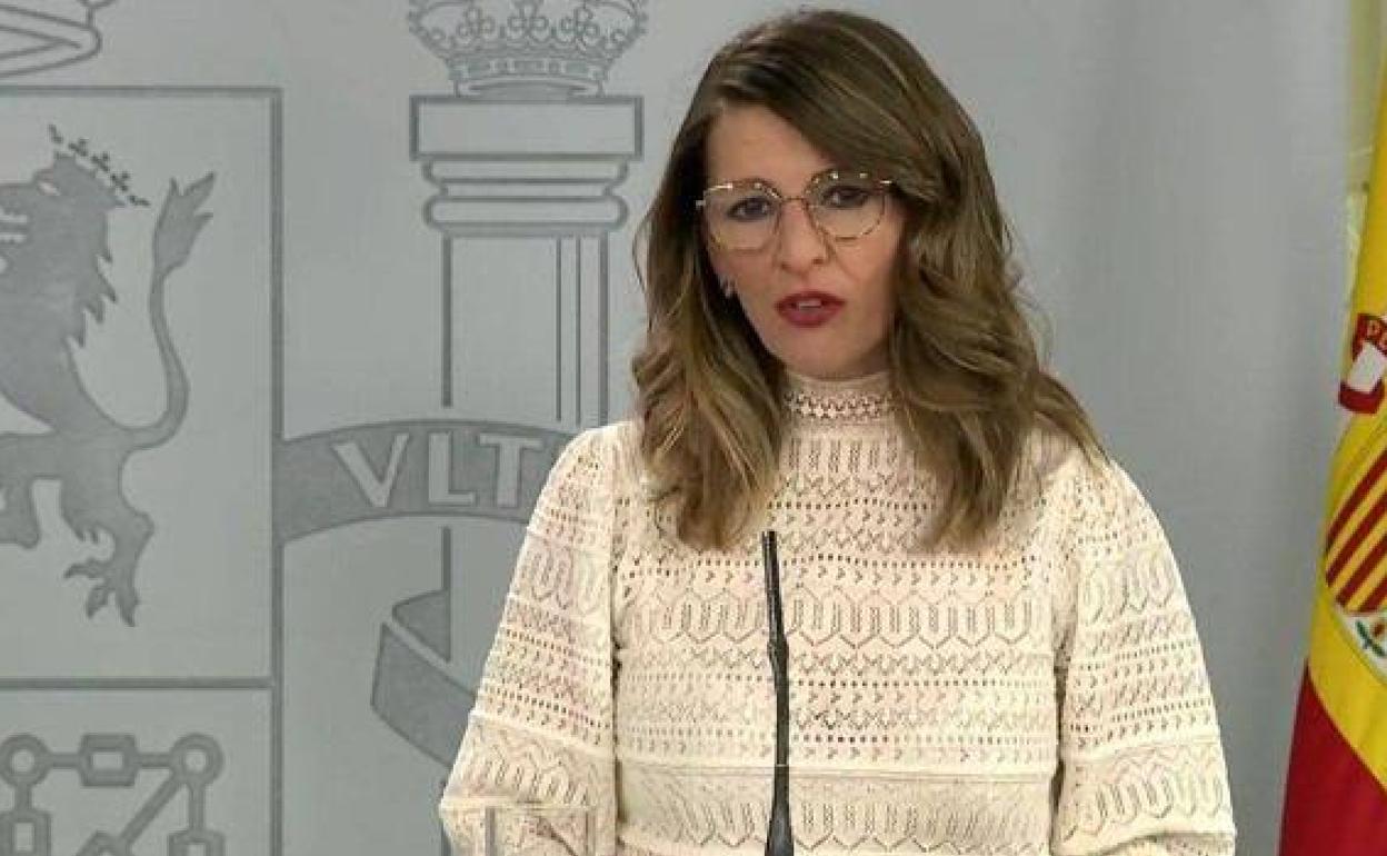 La ministra Yolanda Díaz, en su comparencia de ayer tras el Consejo de Ministros extraordinario.