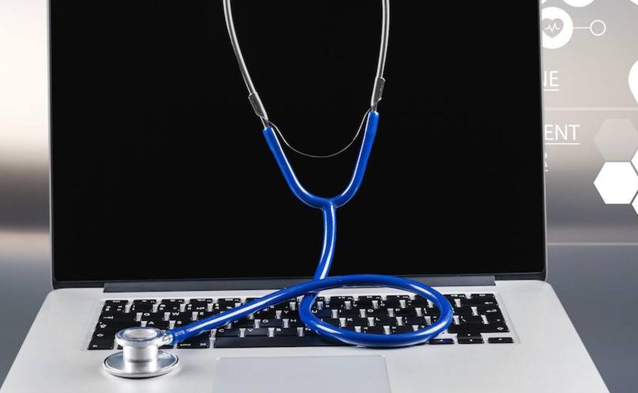 Coronavirus | Se hace pasar por médico para vender online supuestas vacunas que curan el coronavirus