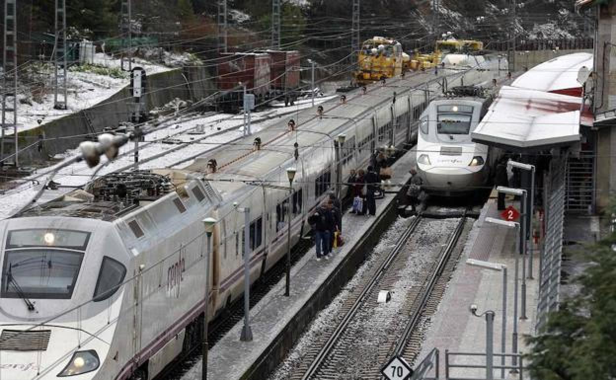 Renfe forma a maquinistas en la región por si fuera necesario un traslado de enfermos