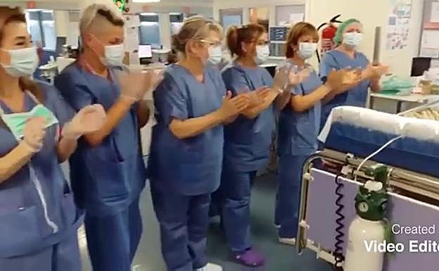 Vídeo: segunda alta en la UCI del Hospital de San Agustín en Avilés