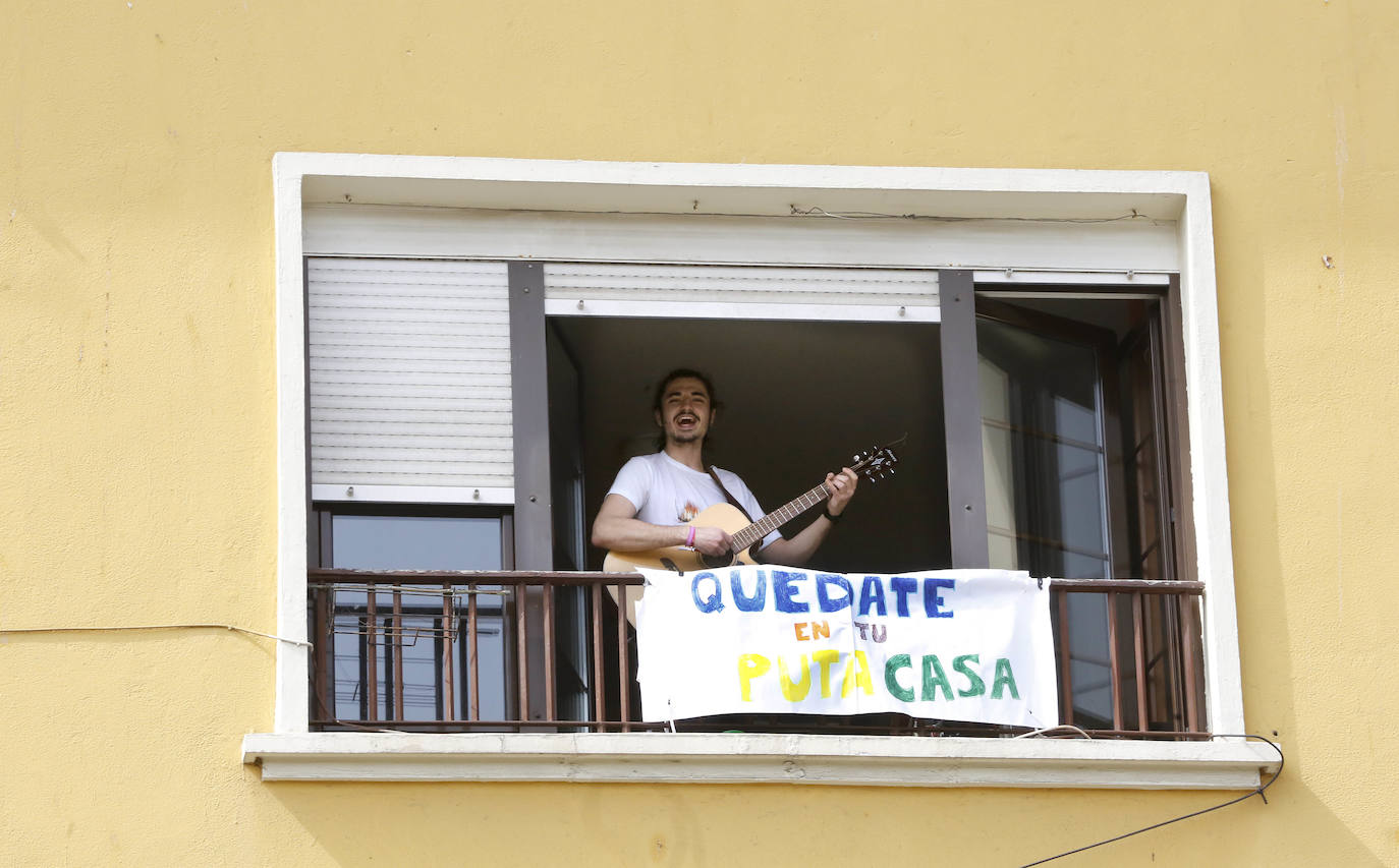 La pandemia ha dejado calles vacías, momentos trágicos y gestos de esperanza en una región que lucha contra la enfermedad.