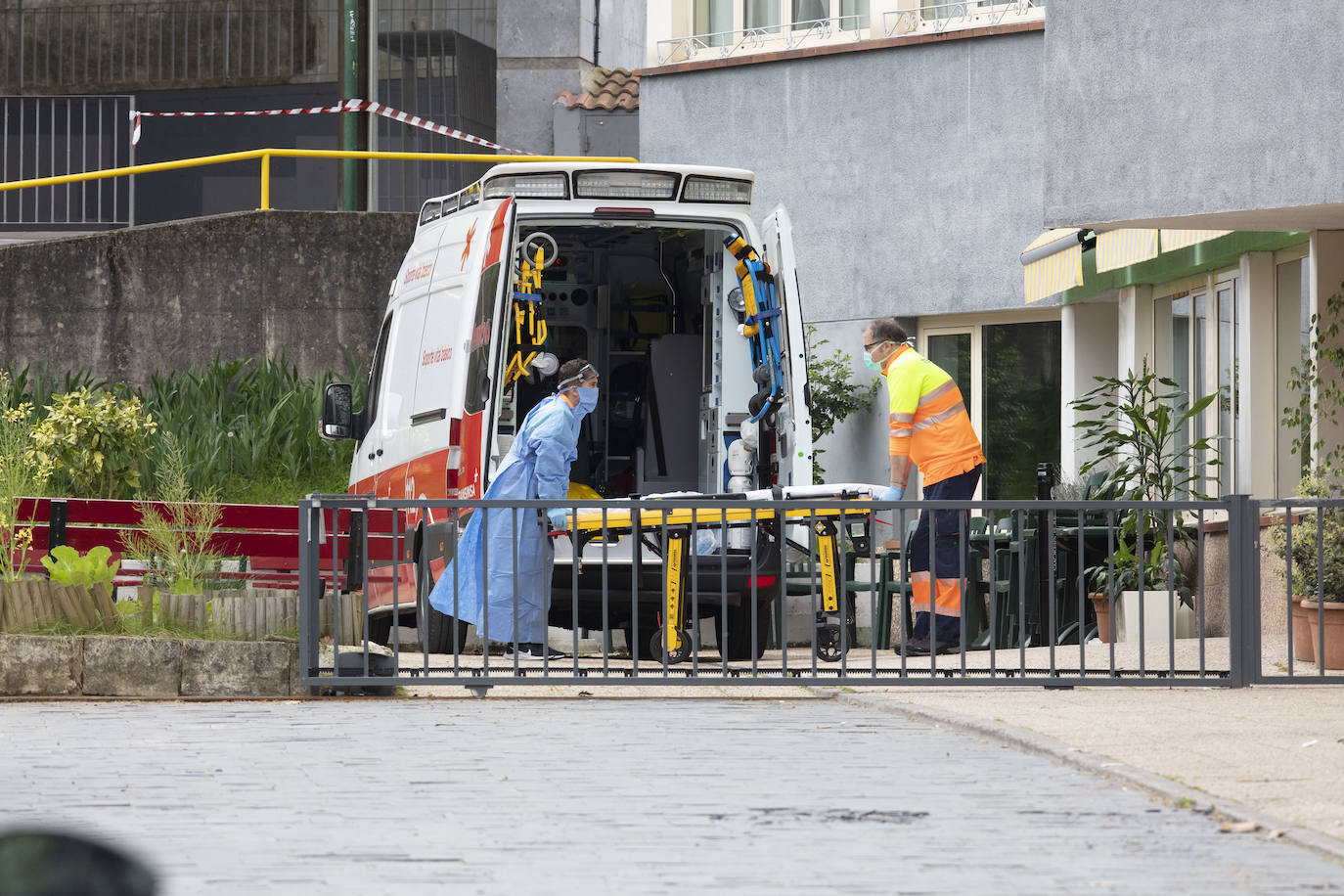 La pandemia ha dejado calles vacías, momentos trágicos y gestos de esperanza en una región que lucha contra la enfermedad.