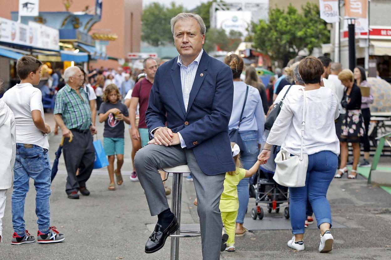 Álvaro Alonso, en la zona de los bares de hostelería rápida de la última edición de la Feria. 