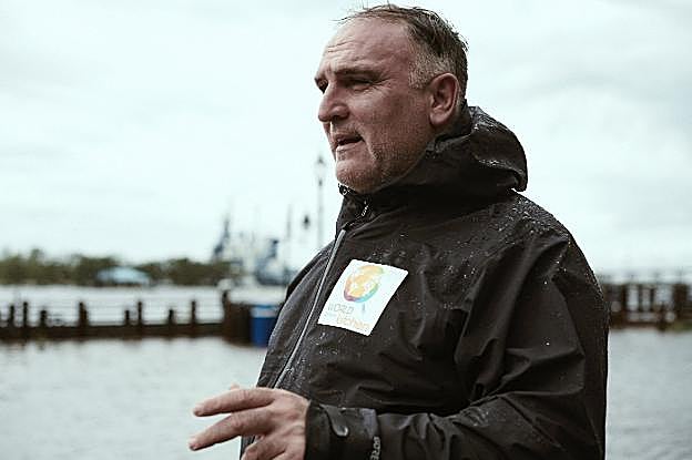 José Andrés: «Los muros están desfasados, ninguno puede parar ni a un virus ni al hambre»