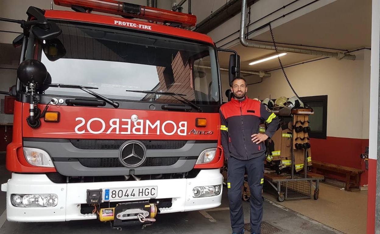 Walter Bouzán este mediodía en el Parque de Bomberos de Oviedo.