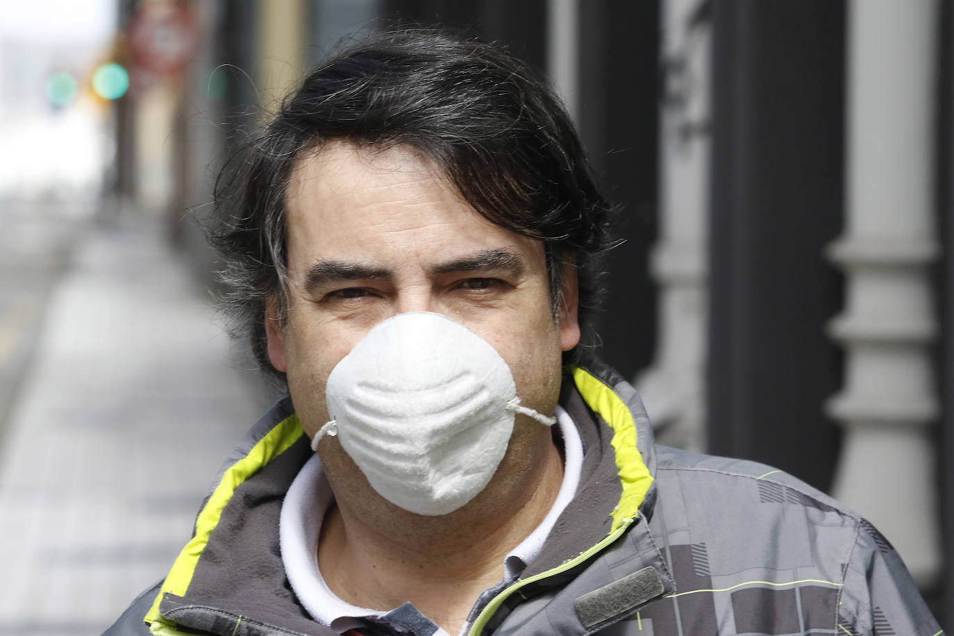 Fotos: Los tipos de mascarillas con los que los asturianos salen a la calle