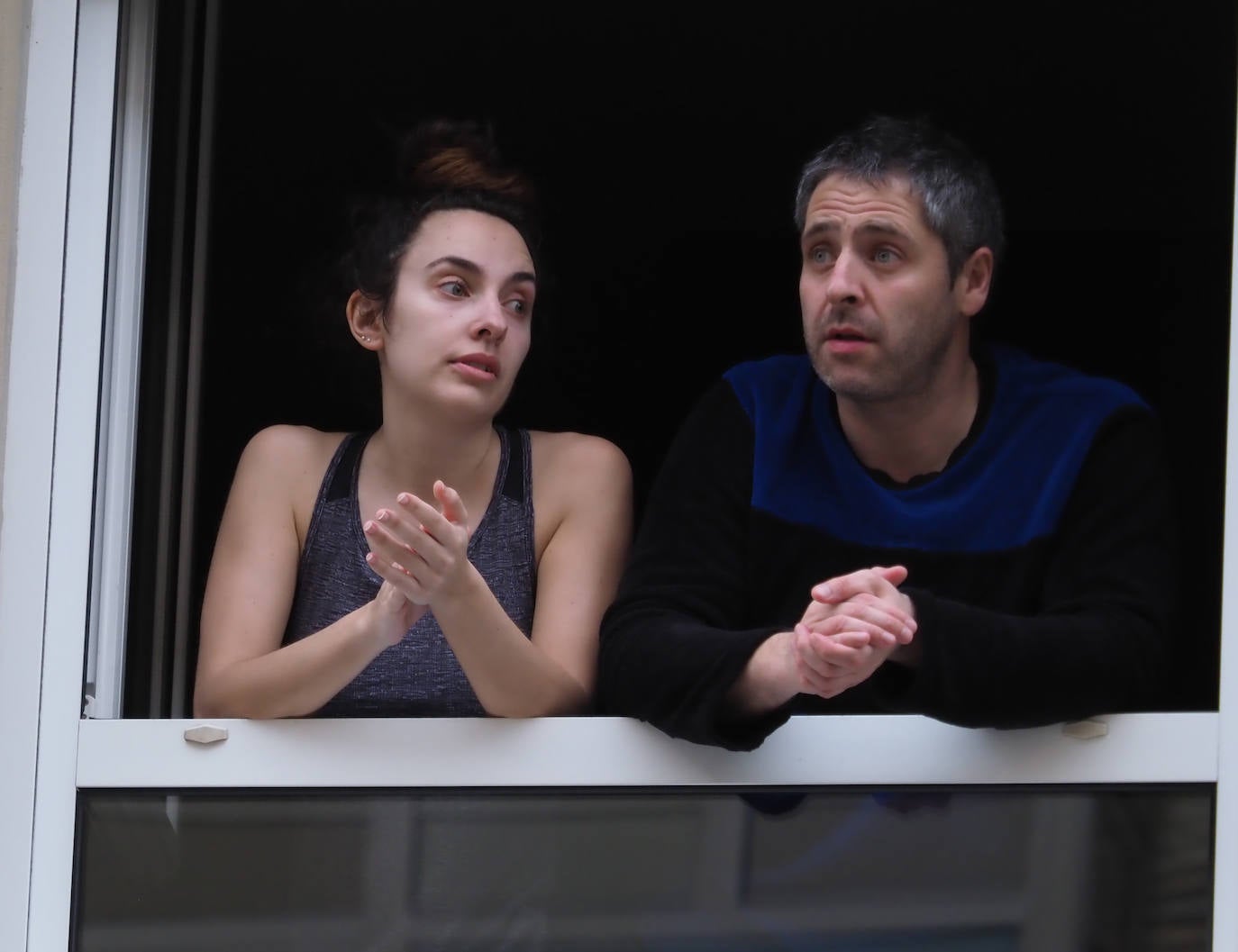 El barrio gijonés de El Coto se ha volcado para celebrar el cumpleaños de su vecina, Andrea, que vive en la calle Conde Toreno.