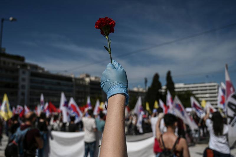 El coronavirus ha dejado imágenes insólitas durante las manifestaciones del 1 de mayo, Día del Trabajador, en todo el mundo. Eso sí, no ha podido con las protestas de países como Grecia, Turquía, Pakistán, Corea del Sur, Lituania o España.