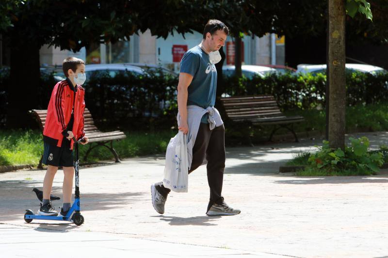 Desde las 6 de esta mañana, deportistas y paseantes reconquistaban las calles del Principado