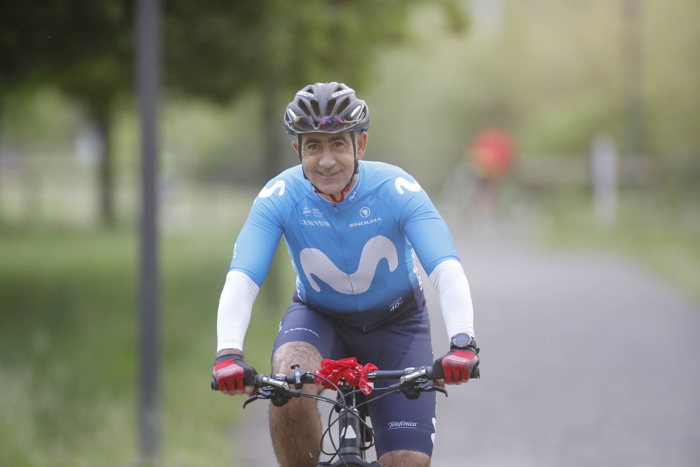 Desde las 6 de esta mañana, deportistas y paseantes reconquistaban las calles, paseos y playas tras más de 40 días confinados.